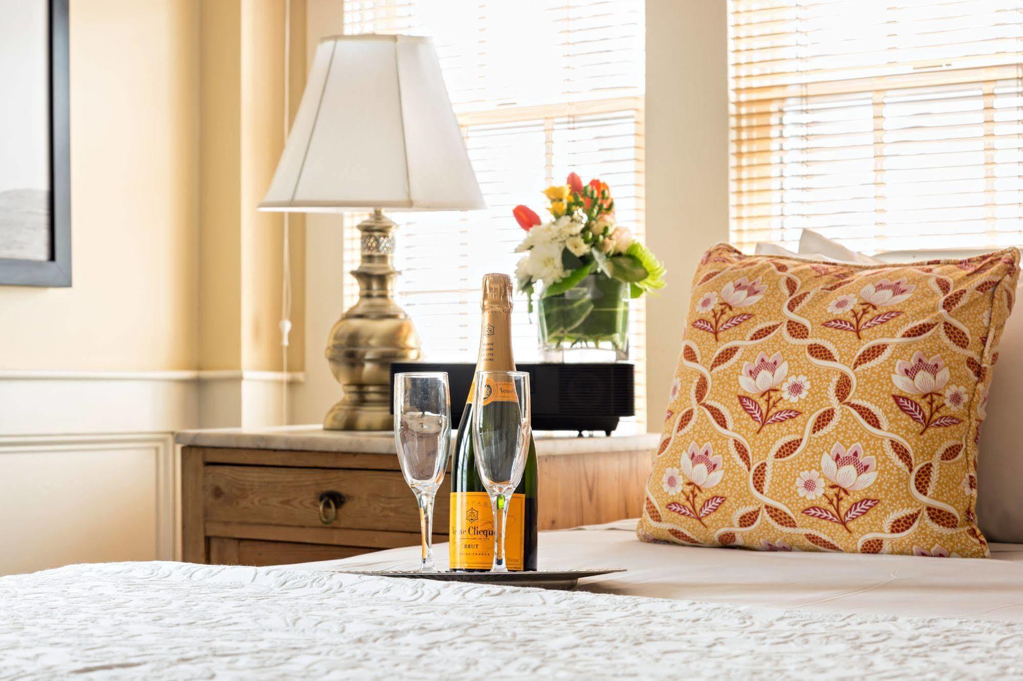 Brass Key Guesthouse Adults Only Provincetown Eksteriør bilde